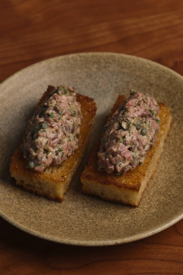 Smoked beef on toast.