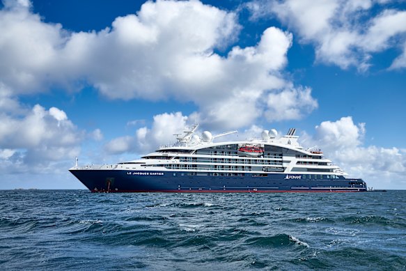 Le Jacques Cartier at sea.