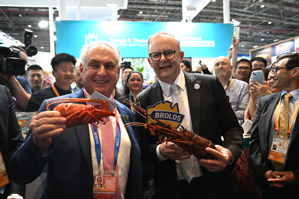 Trade Minister Don Farrell (left) and Prime Minister Anthony Albanese visits the Australian stalls at China International Import Expo in Shanghai.