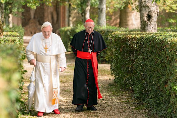 Jonathan Pryce stars as Pope Francis, and Anthony Hopkins plays Pope Benedict in The Two Popes. 