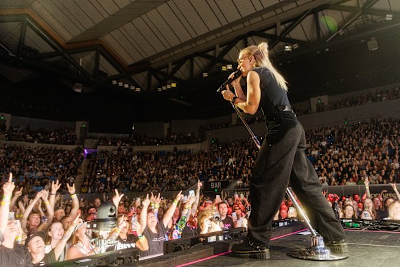 This show at Margaret Court Arena was a homecoming for G Flip.