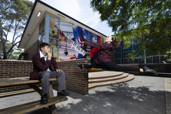 Studnets Riley Lattuga and Misti Nichols at Campbelltown Performing Arts High School.