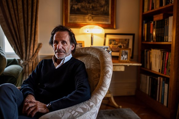 Mike Offit arranged the earliest loans for Trump at Deutsche Bank. He was fired in 1999.