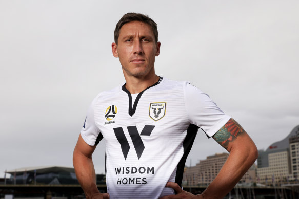 Macarthur fc kit clearance