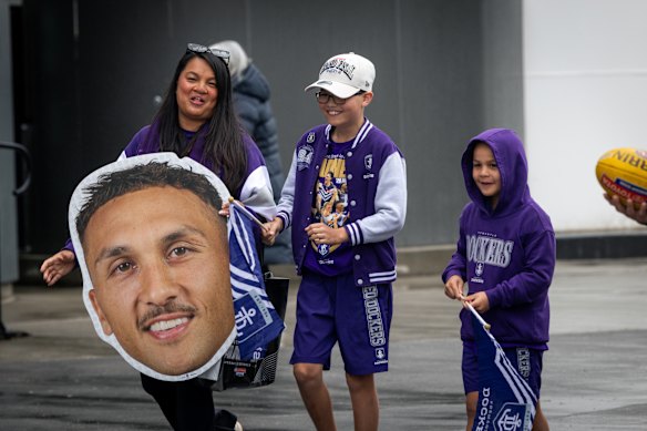 Dockers fans arriving early at MCG.