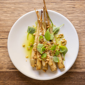 Salsify with horseradish, miner’s lettuce and pine nuts.