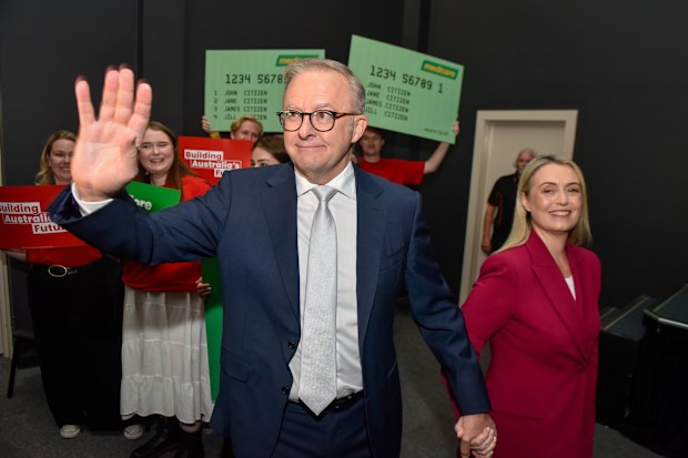 Labor’s Medicare pledge: Labor, Coalition trade barbs on doctors, but ...