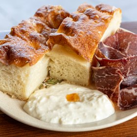 Fresh focaccia with stracciatella, bresaola and hot honey.