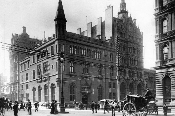 The ANZ Gothic Bank (left) and the old stock exchange in 1900.