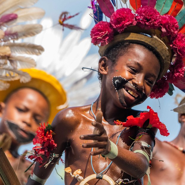Cruising in PNG and Solomon Islands: Visit Dobu, Fergusson Island ...