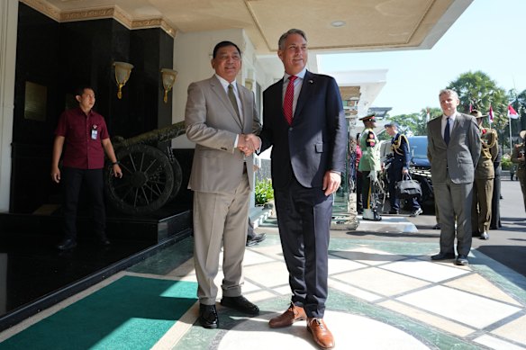 Australian Defense Minister Richard Marles and Indonesian Defense Minister Sjafrie Sjamsoeddin announced that their countries plan to expand their security cooperation.