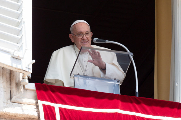 Papa Francesco ha poi scomunicato il cardinale Becciu.