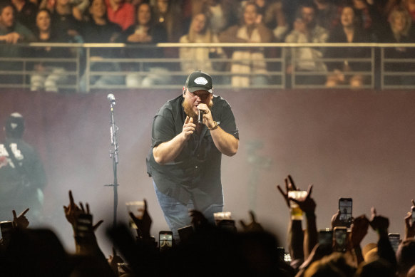 Luke Combs is leading the country crossover into the mainstream. His last Australian tour was one of the fastest selling in 2023.