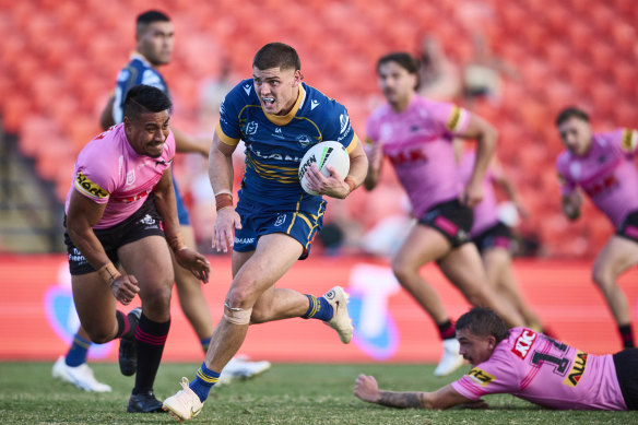 Sean Russell in action for the Eels.