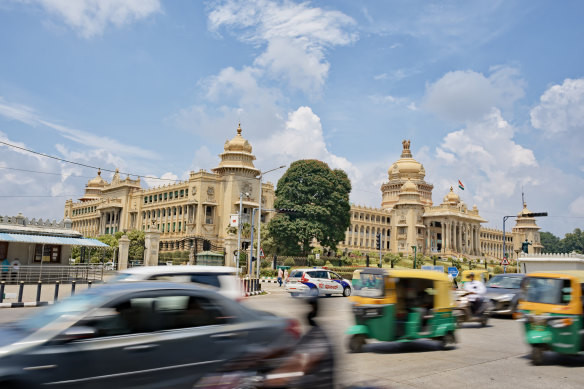 The imposing structure of Vidhana Soudha stands in the centre of Bengaluru, housing the state’s main government institutions. 