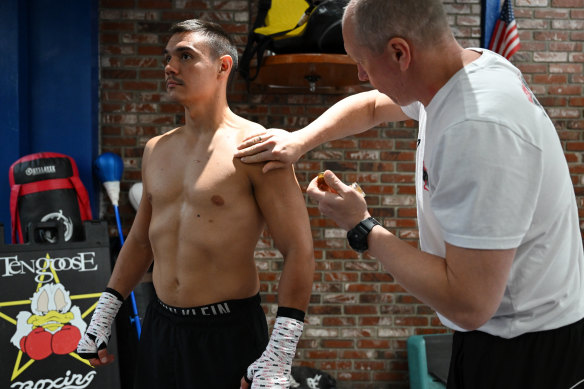 Tim Tszyu works out in Los Angeles ahead of his undisputed world title fight against Jermell Charlo.
