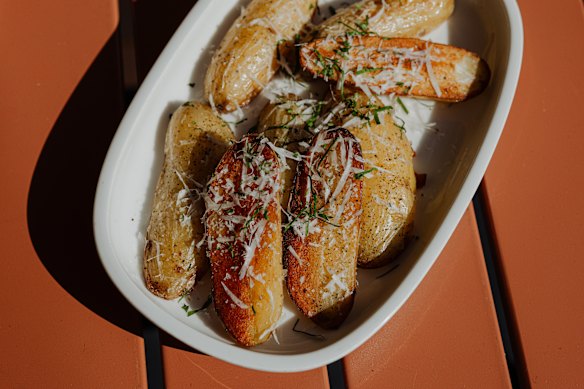 Kipfler potatoes cooked in tallow.