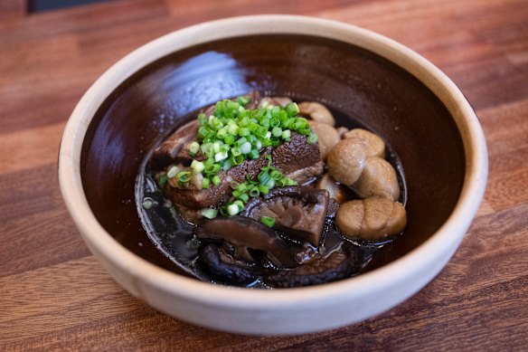 Pork belly with chestnut mushrooms and lapsang souchong tea. 