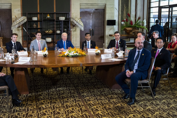 Başkan Joe Biden, Bali'deki G7 ve NATO liderleri toplantısında konuşuyor