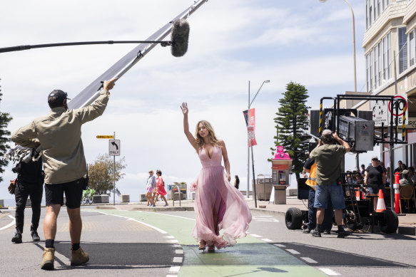 Starring two Sydneys – the actress Sydney Sweeney, and the harbour city – and rising star Glen Powell, Anyone But You was made on a reported budget of $US25 million ($A38 million) but has now passed $US126 million at the global box office
