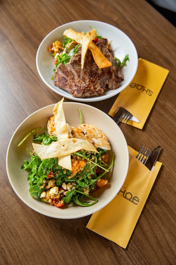 Lunch at The Shoe in Northbridge.