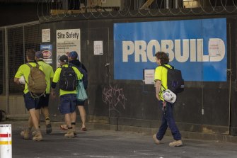 Workers at a Probuild site in Melbourne gathered items before leaving after learning of the group’s collapse.