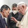 Pope Francis meets father of drowned Syrian boy