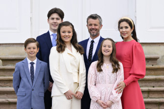 From left to right, in the background, Prince Christian of Denmark with his father, Crown Prince Frederik, and Crown Princess Mary, born in Australia.  Front row: Prince Vincent, Princess Isabella and Princess Josephine in April 2022.