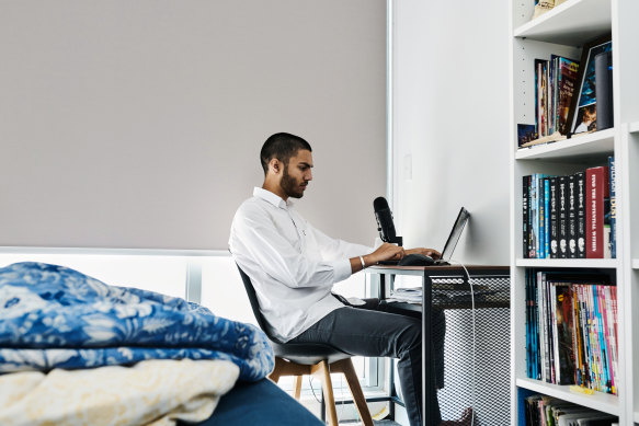 Mateo Baskaran: “Every time I log off the last period of school, I’m already at home, so it’s like, ‘Do I really want to start my homework straight away?’”