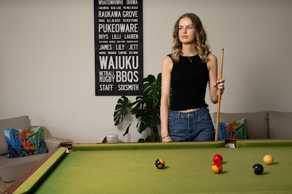 Lilli Staff’s iliac vein had narrowed from almost 15 millimetres to 3 millimetres, obstructing bloodflow through her pelvis. 