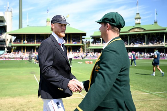 Ben Stokes and Steve Smith at the toss, where Australia revealed no spinner had been picked.