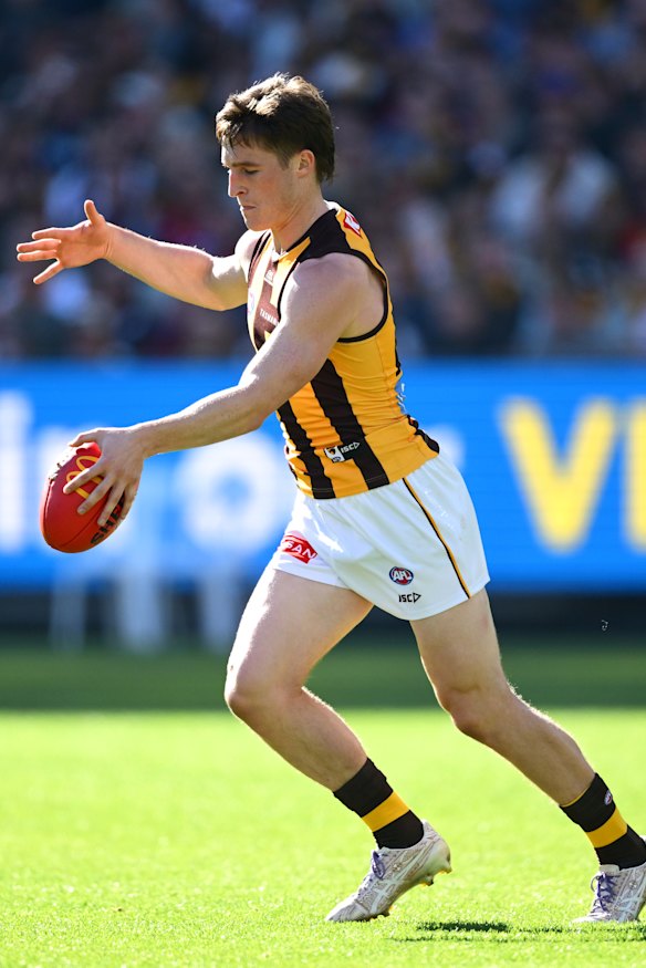 Ned Long has played plenty of footy with Hawk Josh Ward.