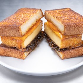 Fried egg sando.
