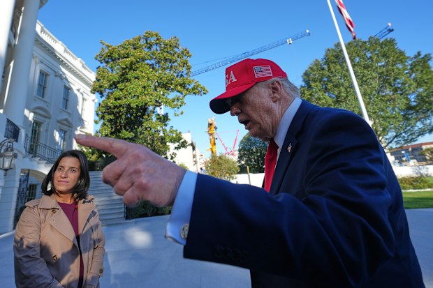 Trump typically does not wear rings.