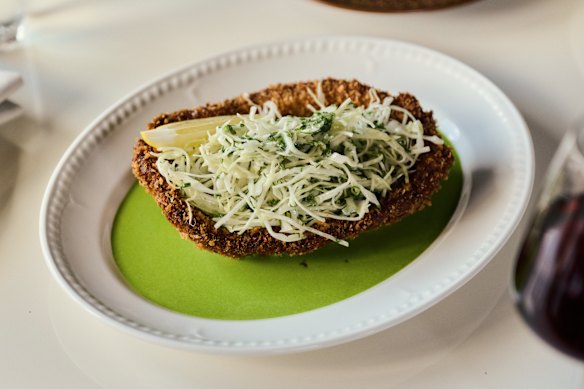 Wild venison schnitzel with parsley sauce and seasonal remoulade.