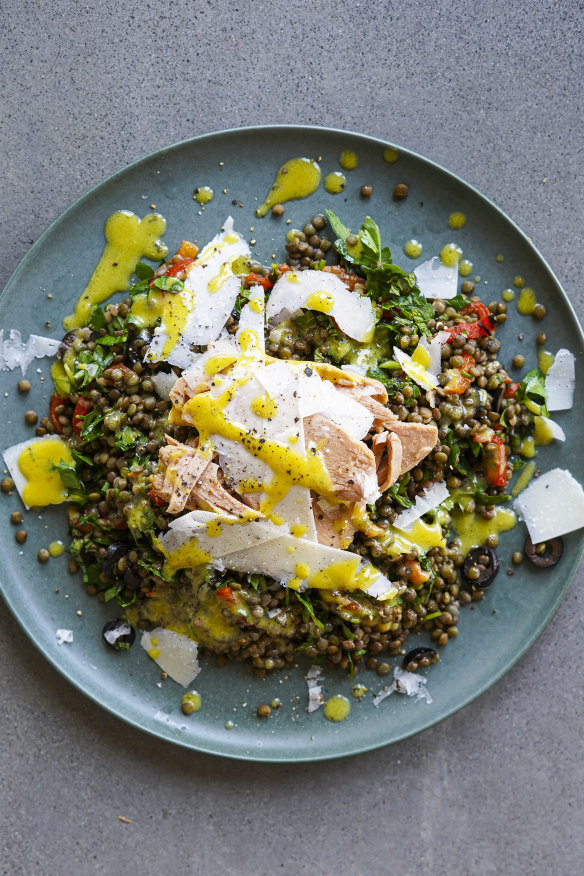 Lentil and tuna salad with honey-mustard dressing.