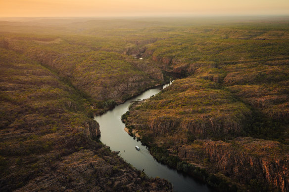 Spectacular views of Nitmiluk Gorge. 