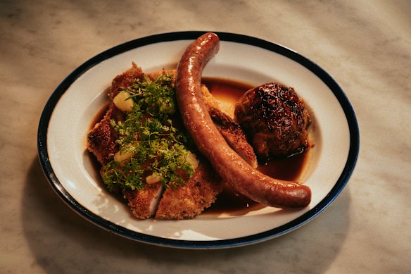 O prato de carne de porco “peças e mão de obra” no Joe's.