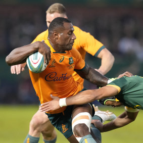 Suliasi Vunivalu in action for the Wallabies.