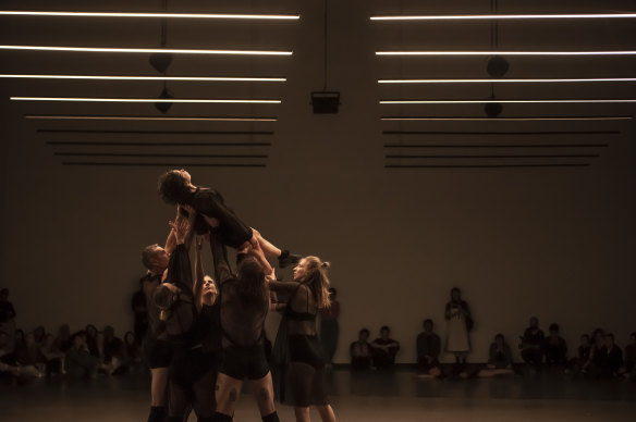 This immersive new work draws on 21 years of dance history.