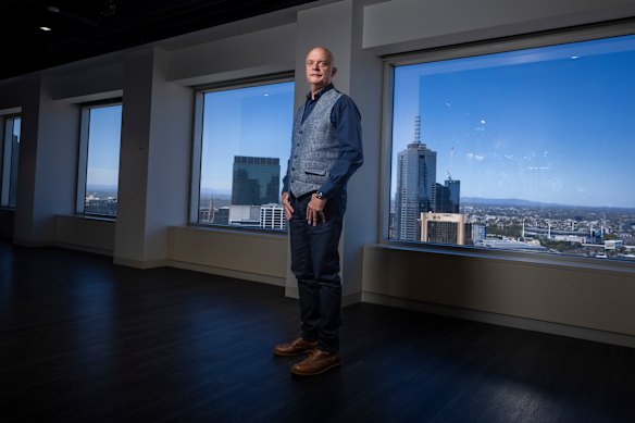 Craig Brewer foi diagnosticado com melanoma em estágio quatro em 2018, depois de remover o que seu médico acreditava ser um cisto do lábio interno. 