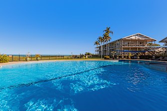 A relaxing retreat with a front-row seat to a WA marvel