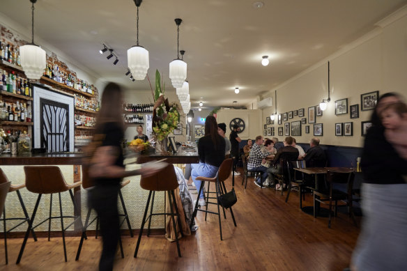 The Iron Yampi’s handsome order-at-the-bar dining room.