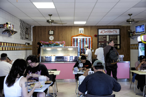 Derrel’s bills itself as a late-night curry eatery.