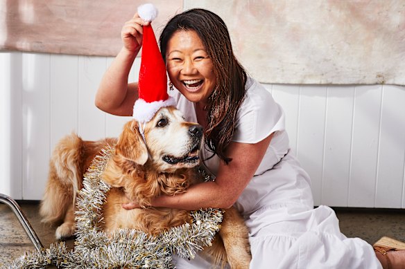 Nagi and Dozer get into the Christmas spirit.