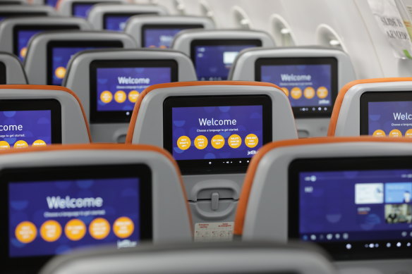 All seats offer free entertainment and Wi-Fi.
