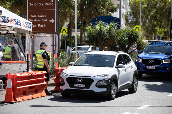 Traffic queues at the Queensland border on Sunday, ahead of the changes overnight. 