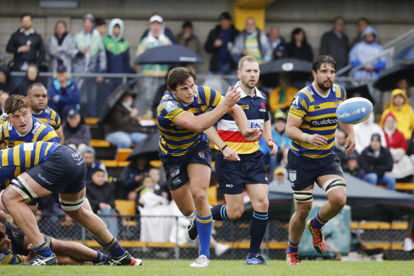 Henry Robertson in action for Sydney University in the Shute Shield grand final. 