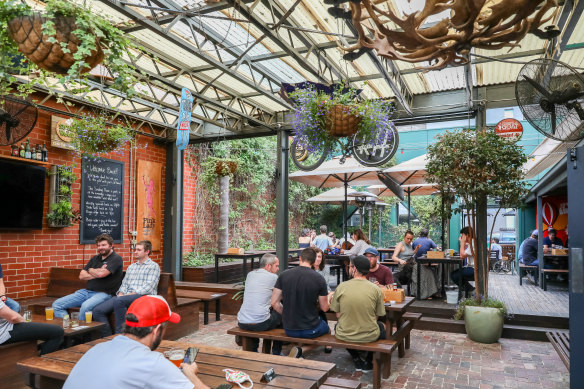 Melburnians are back at the pubs.