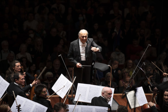 Australian World Orchestra conducted by Zubin Mehta at the Edinburgh Festival.